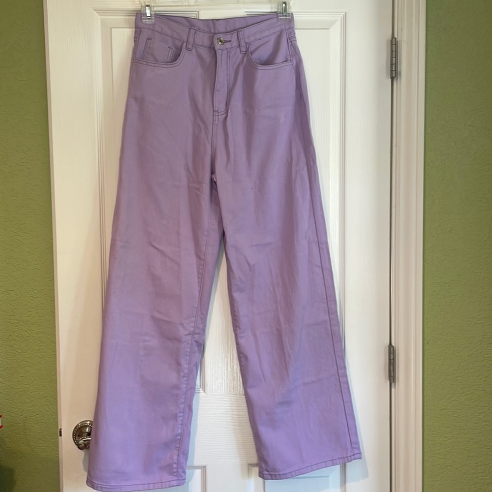 MakemeChic High Waist Lilac jeans Medium NWOT